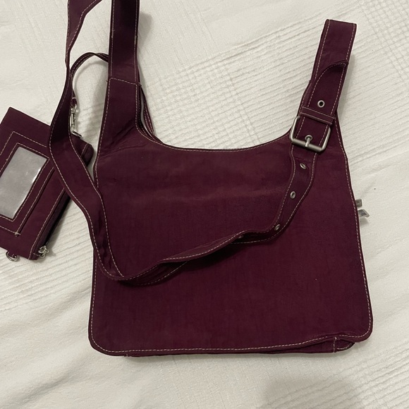 Eddie Bauer Dark Burgundy Crossbody Bag EUC - Picture 12 of 12